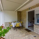 Διαμέρισμα As *