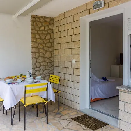 아파트 As 크리크베니카